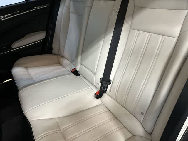 2018 Chrysler 300 300S Granite Crystal Metallic Clearcoat at HGreg Houston