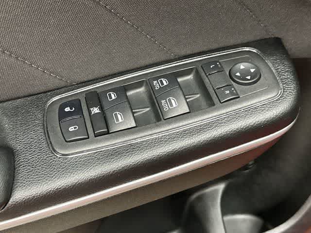 2023 Dodge Charger SXT Torred Clearcoat at Davis Chevrolet