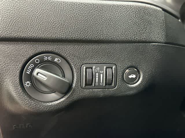 2023 Dodge Charger SXT Torred Clearcoat at Davis Chevrolet