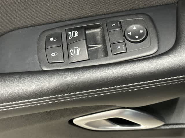 2023 Dodge Challenger photo 20 of 32