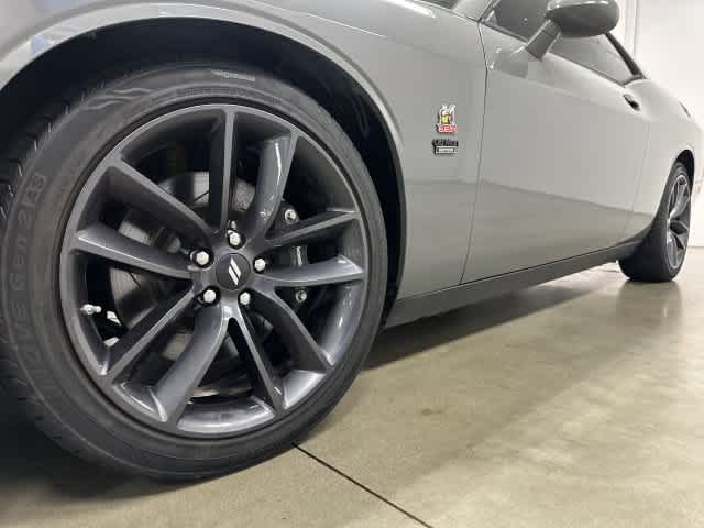 2019 Dodge Challenger photo 29 of 33