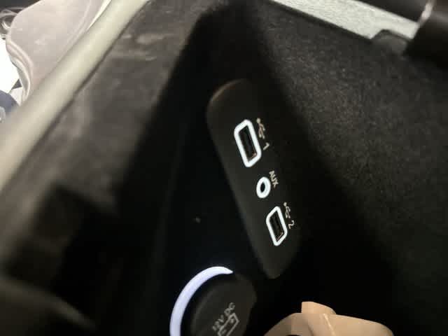 2019 Dodge Challenger photo 26 of 33