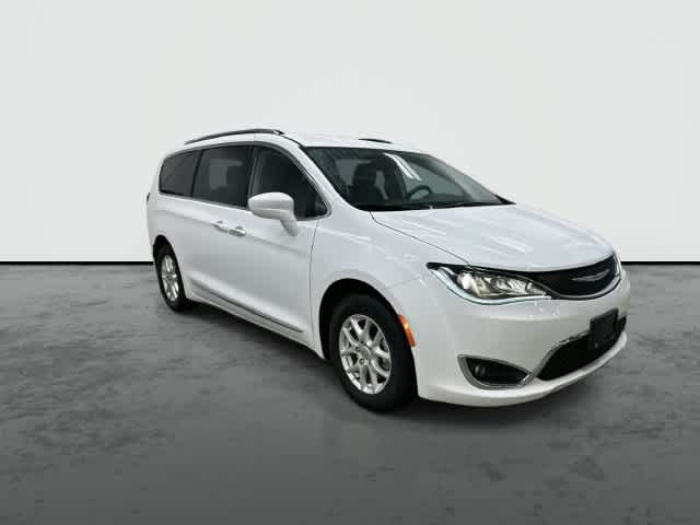 2020 Chrysler Pacifica photo 6 of 32