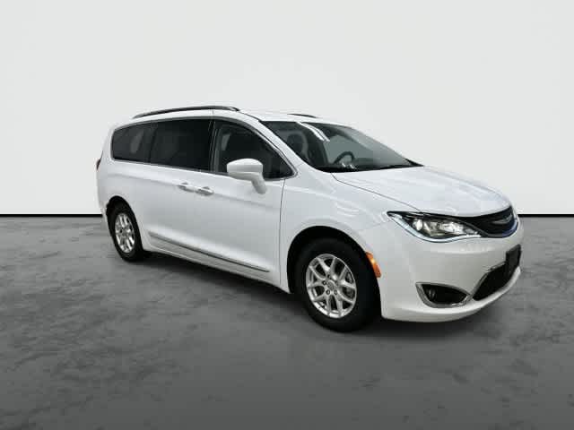 2020 Chrysler Pacifica photo 5 of 32