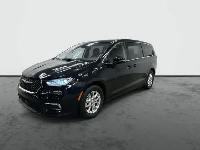 2024 Chrysler Pacifica Touring L Diamond Black Crystal Pearlcoat at Beck & Masten Kia