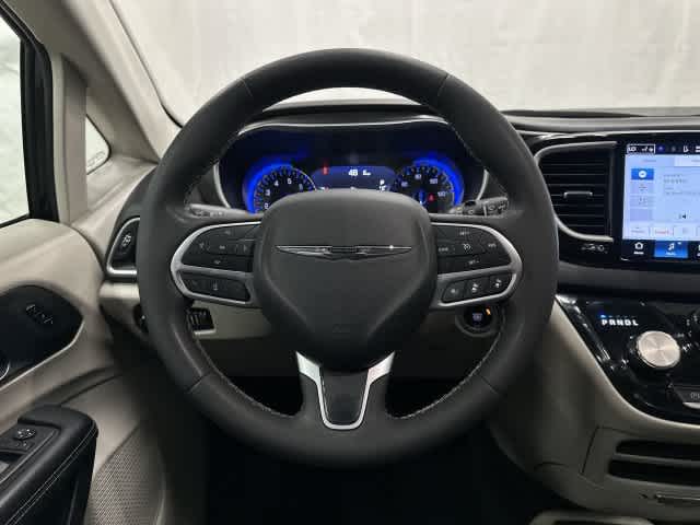 2024 Chrysler Pacifica Touring L Diamond Black Crystal Pearlcoat at Beck & Masten Kia