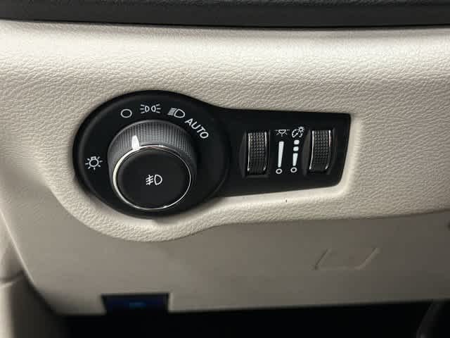 2024 Chrysler Pacifica Touring L Diamond Black Crystal Pearlcoat at Beck & Masten Kia