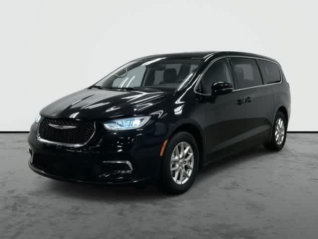 2024 Chrysler Pacifica Touring L Diamond Black Crystal Pearlcoat at Beck & Masten Kia