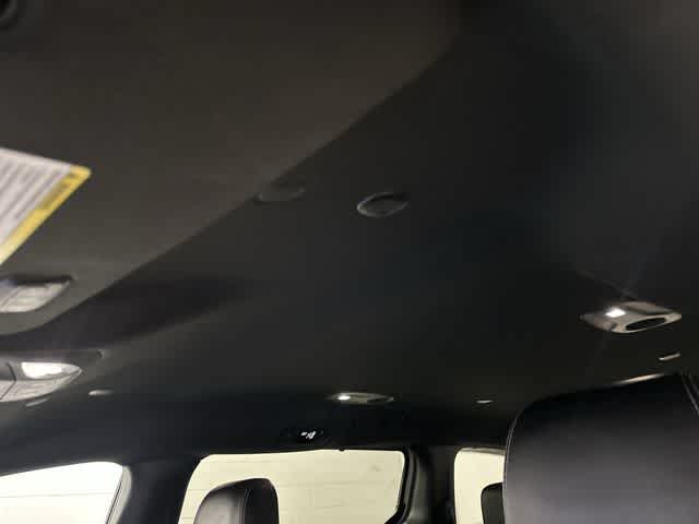 2025 Chrysler Pacifica Select Bright White Clearcoat at Team Honda