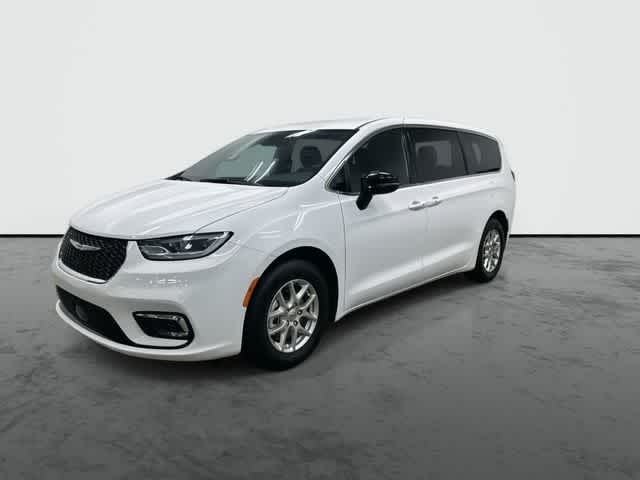 2025 Chrysler Pacifica Select Bright White Clearcoat at Team Honda
