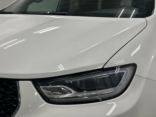 2025 Chrysler Pacifica Select Bright White Clearcoat at Team Honda