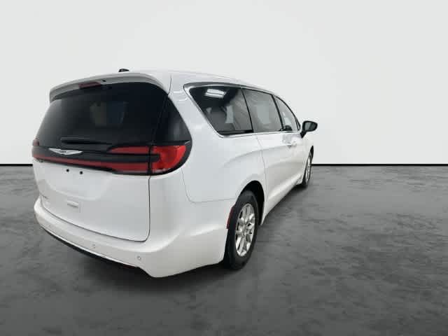 2025 Chrysler Pacifica