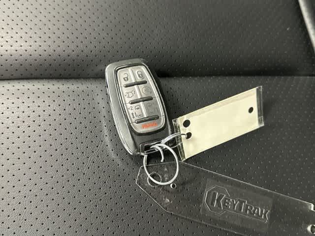 2025 Chrysler Pacifica photo 32 of 32