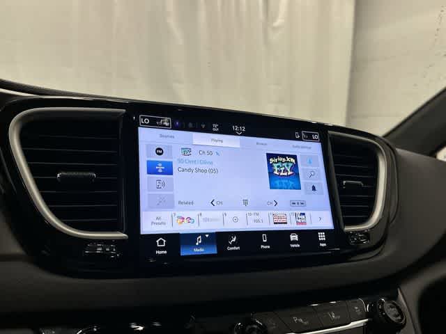 2025 Chrysler Pacifica Select Diamond Black Crystal Pearlcoat at Lexus Southwest Houston