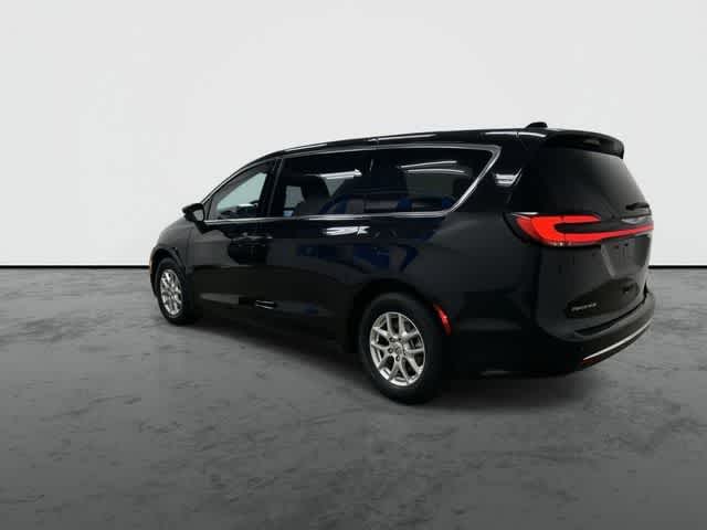 2025 Chrysler Pacifica Select Diamond Black Crystal Pearlcoat at Lexus Southwest Houston