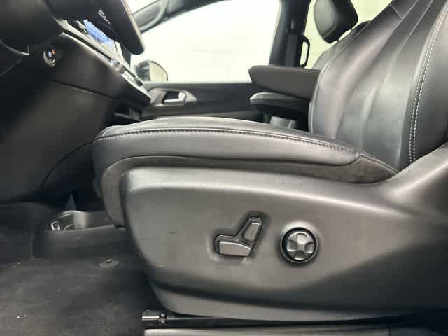 2025 Chrysler Pacifica Select Diamond Black Crystal Pearlcoat at Lexus Southwest Houston