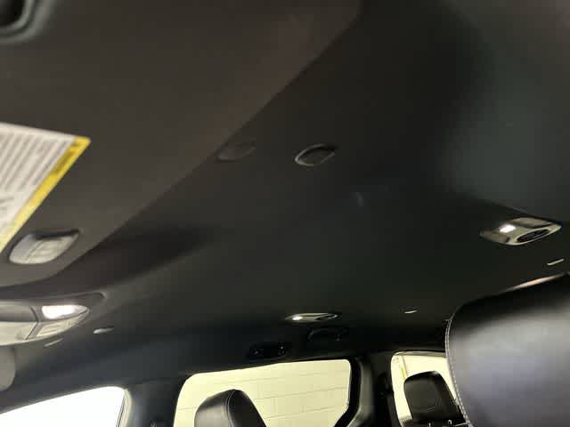 2025 Chrysler Pacifica Select Diamond Black Crystal Pearlcoat at Lexus Southwest Houston