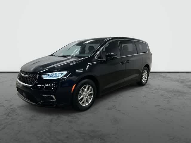 2025 Chrysler Pacifica Select Diamond Black Crystal Pearlcoat at Lexus Southwest Houston