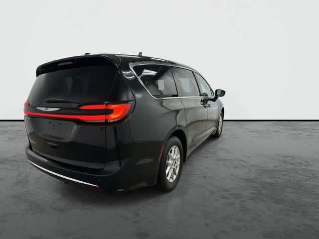 2025 Chrysler Pacifica Select Diamond Black Crystal Pearlcoat at Lexus Southwest Houston