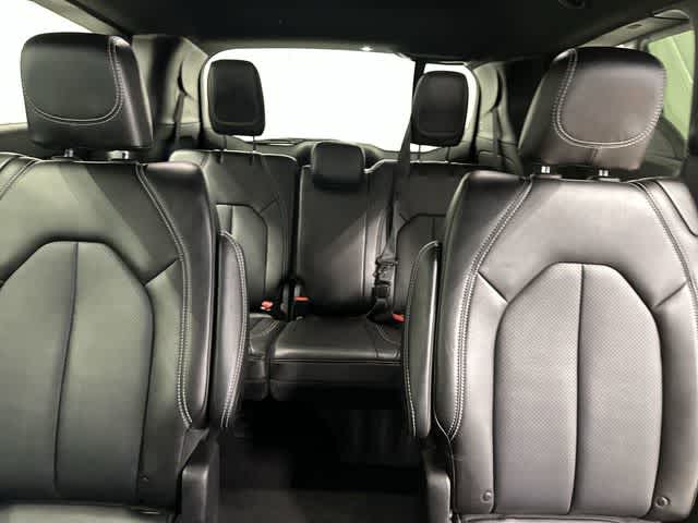 2025 Chrysler Pacifica Select Diamond Black Crystal Pearlcoat at Lexus Southwest Houston
