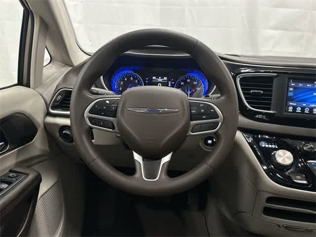 2018 Chrysler Pacifica LX Molten Silver at AutoNation USA Houston
