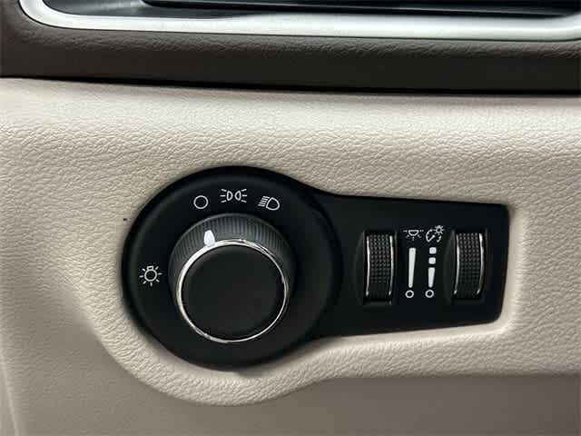 2018 Chrysler Pacifica LX Molten Silver at AutoNation USA Houston