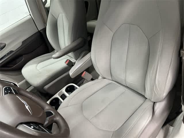 2018 Chrysler Pacifica LX Molten Silver at AutoNation USA Houston