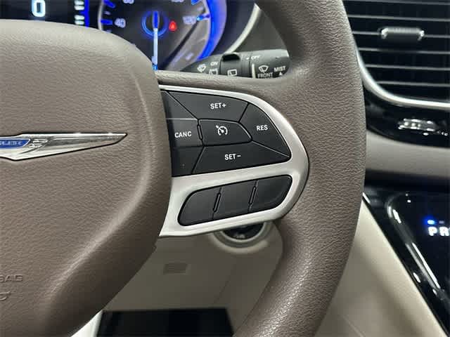 2018 Chrysler Pacifica LX Molten Silver at AutoNation USA Houston