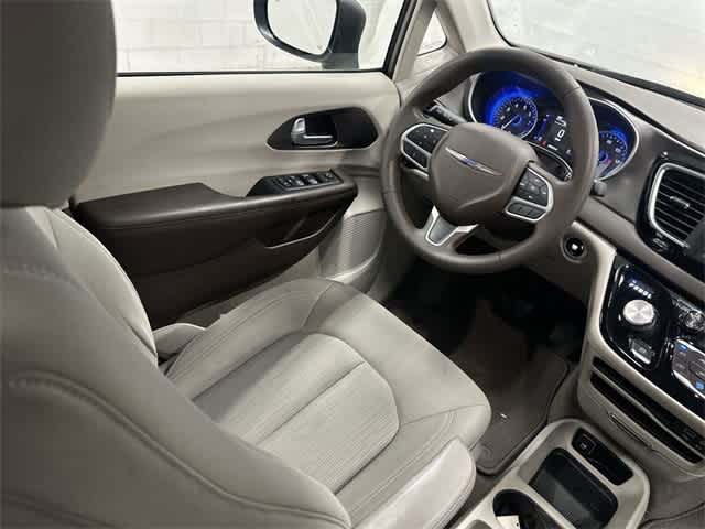 2018 Chrysler Pacifica LX Molten Silver at AutoNation USA Houston