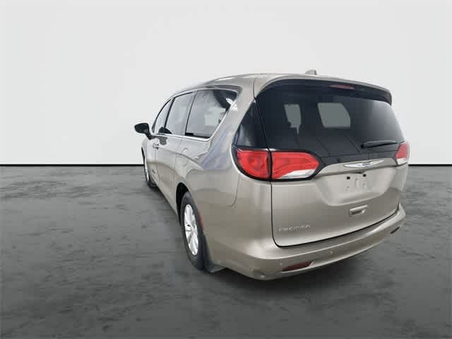 2018 Chrysler Pacifica LX Molten Silver at AutoNation USA Houston