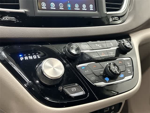 2018 Chrysler Pacifica LX Molten Silver at AutoNation USA Houston