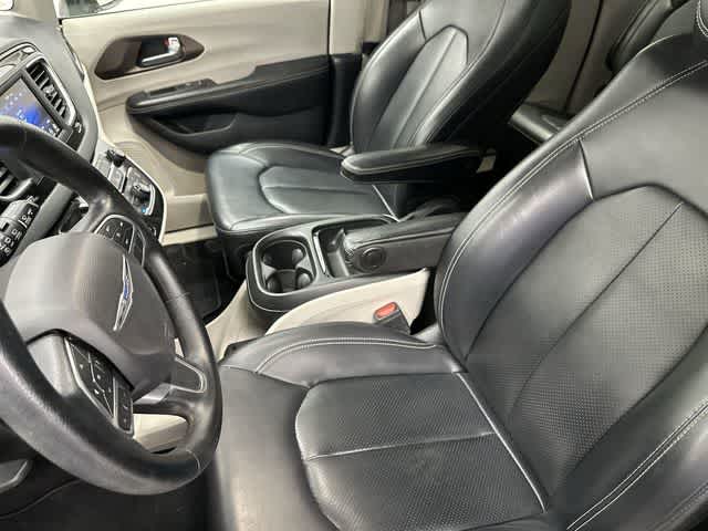 2020 Chrysler Voyager LXI Granite Crystal Metallic Clearcoat at HGreg Houston