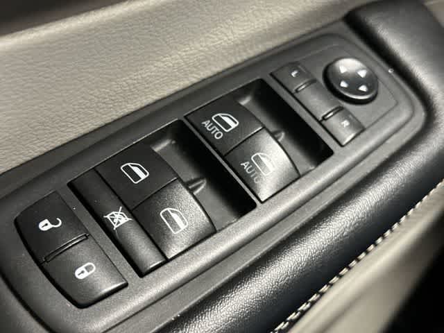2020 Chrysler Voyager LXI Granite Crystal Metallic Clearcoat at HGreg Houston