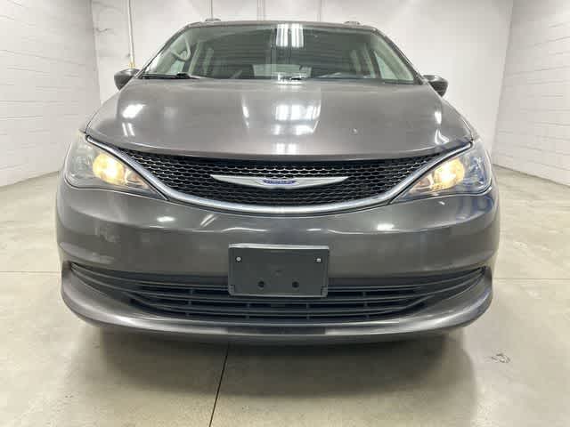 2020 Chrysler Voyager LXI Granite Crystal Metallic Clearcoat at HGreg Houston