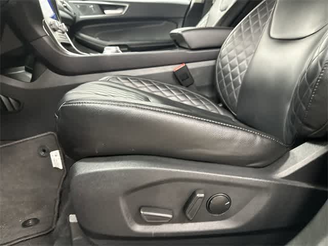 2024 Ford Edge Titanium Rapid Red Metallic Tinted Clearcoat at AutoNation USA Katy