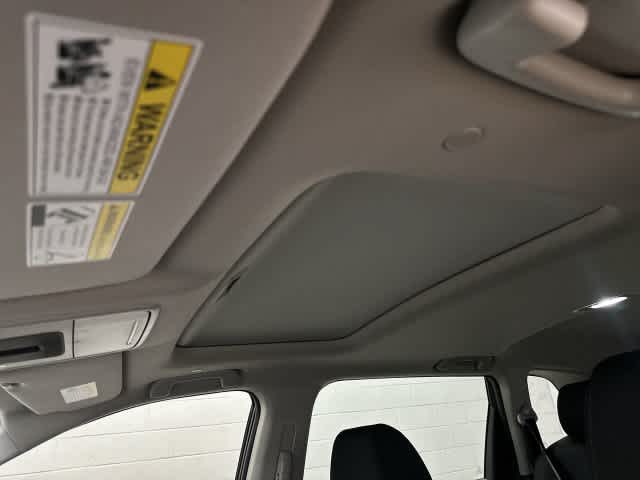 2026 Honda CR-V photo 26 of 31