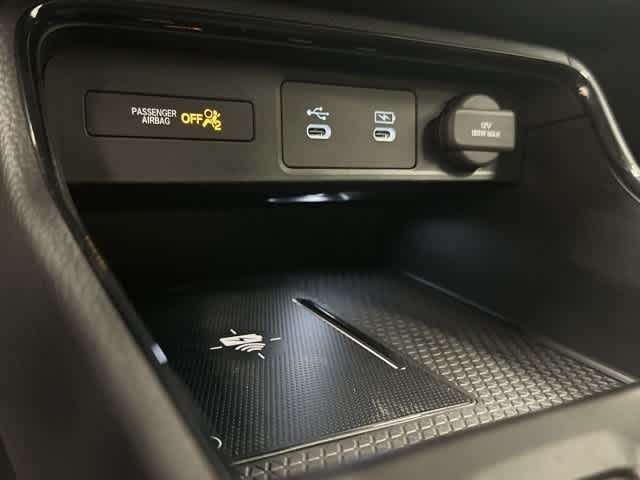 2027 Honda CR-V photo 24 of 31