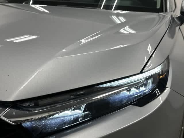 2025 Honda CR-V photo 30 of 31