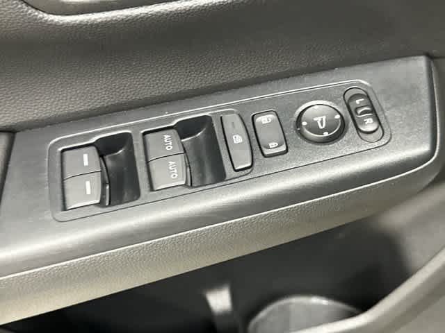 2025 Honda CR-V photo 20 of 31