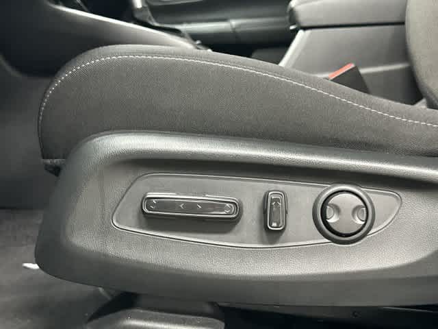 2025 Honda CR-V photo 26 of 32
