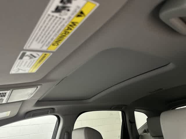 2020 Honda CR-V photo 28 of 33