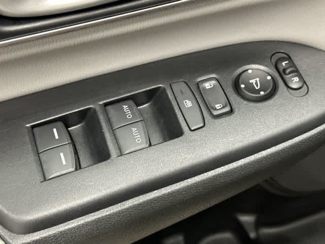 2020 Honda CR-V photo 20 of 33