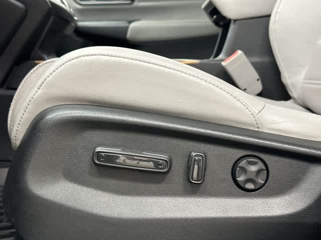 2020 Honda CR-V photo 27 of 33