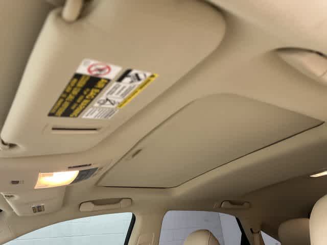 2015 Lexus RX 350 photo 27 of 32