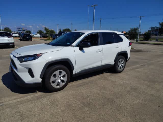 2022 Toyota RAV4 photo 6 of 11