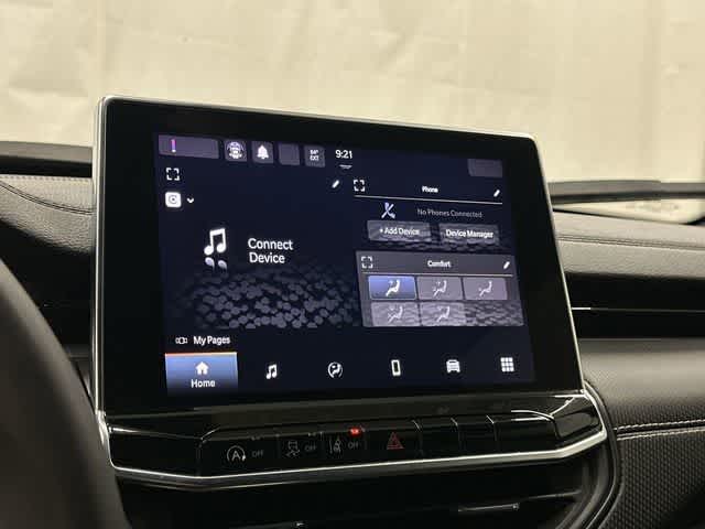 2024 Jeep Compass Latitude Sting-Gray Clearcoat at Davis Chevrolet