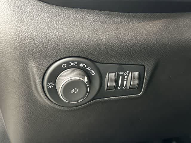 2025 Jeep Compass Limited Bright White Clearcoat at AutoNation Chrysler Jeep Dodge Ram Spring