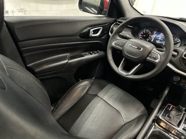 2023 Jeep Compass photo 12 of 32