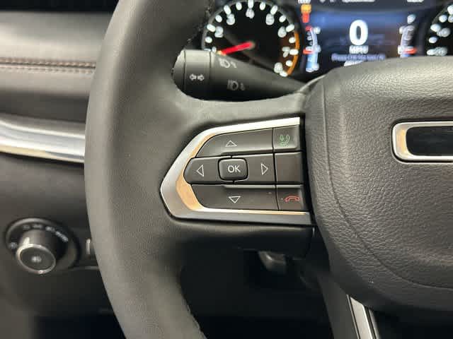 2023 Jeep Compass photo 17 of 32