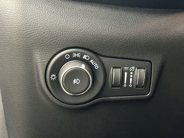 2025 Jeep Compass Limited Bright White Clearcoat at Mercedes-Benz of Houston North